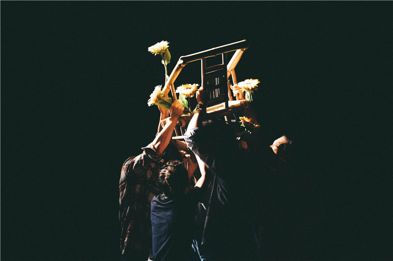 《至少还有我》剧照 7.jpg