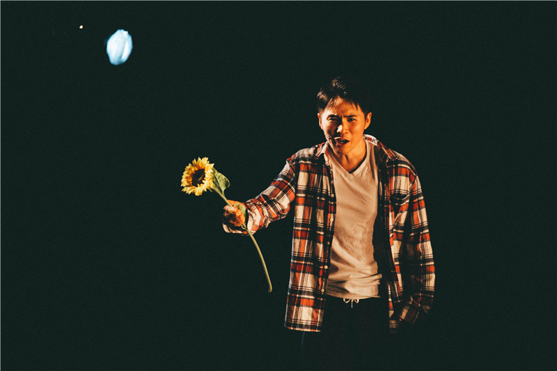 《至少还有我》剧照 1.jpg