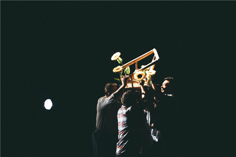 《至少还有我》剧照 12.jpg