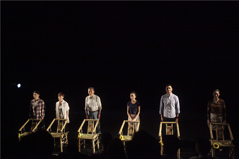 《至少还有我》剧照 14.jpg